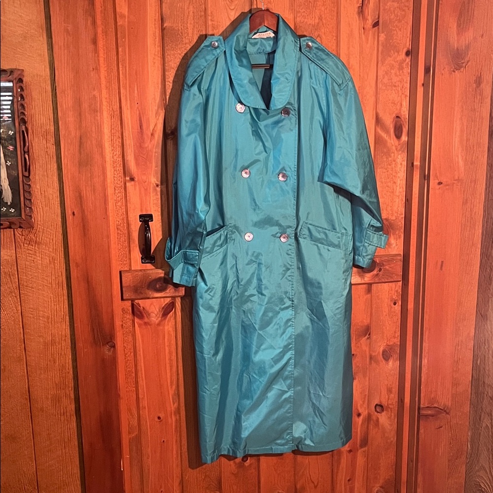Alorna size 7/8 Women’s Vintage Blue Trenchcoat